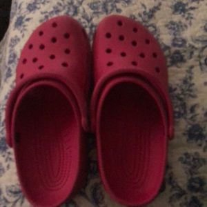 pink crocs size 7 men’s 9 women’s